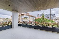 High renovated apartment with terrace in Pedralbes