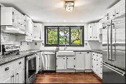 Beautifully Renovated 1780 Colonial