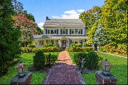 Charming Paine Heights Colonial