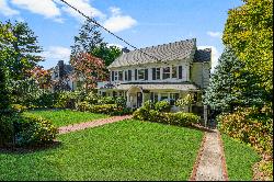 Charming Paine Heights Colonial