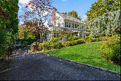 Charming Paine Heights Colonial