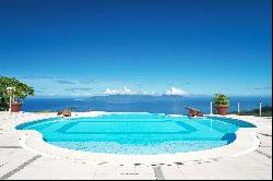 Tahiti - Punaauia - Luxury villa with a spectacular sea and mountains views