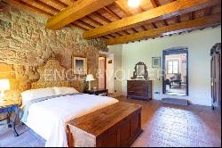 Renaissance Villa, a Treasure of History and Elegance in the Heart of Tuscany