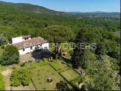 Renaissance Villa, a Treasure of History and Elegance in the Heart of Tuscany