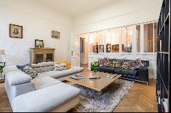 Marseille 6th, Quartier des Antiquaires – Elegant Bourgeois Apartment