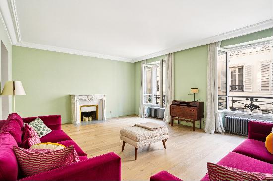 Paris VI - Beaux-Arts - Elegant turnkey apartment, three bedrooms