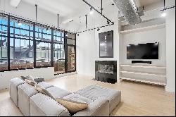 Expansive Duplex Park Living