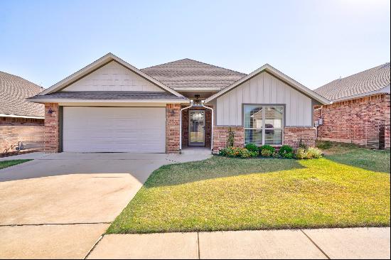 9436 Northwest 87th Place, Yukon, OK 73099