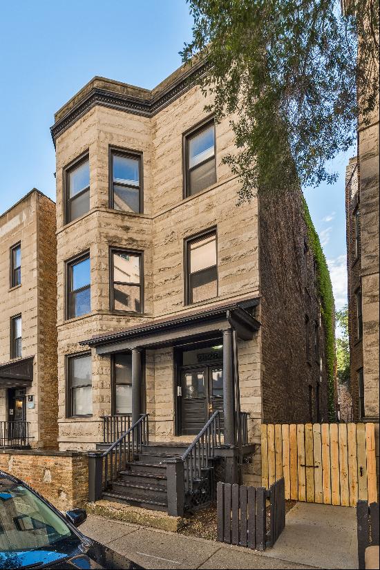 Classic Chicago Brownstone