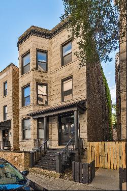 Classic Chicago Brownstone