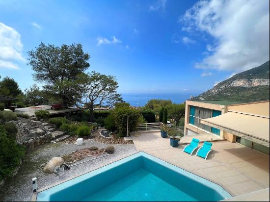 VILLA/HOUSE ROQUEBRUNE CAP MARTIN