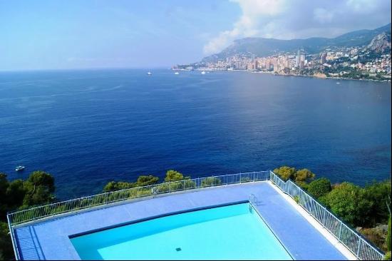 Vente - Appartement Roquebrune-Cap-Martin - 1a 590a 000a 