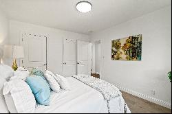 Enjoy Beautiful and Comfortable Living in North Los Altos!