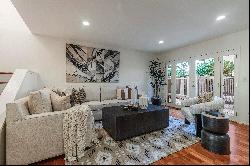 Great Detached Townhome in Los Gatos!