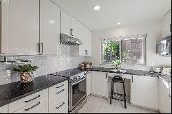 Great Detached Townhome in Los Gatos!