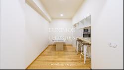 Large three-bedroom apartment for rent in downtown Porto, Portugal