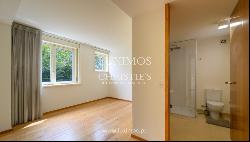 Large three-bedroom apartment for rent in downtown Porto, Portugal