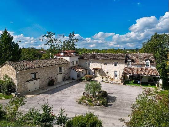 Ensemble Immobilier en Pierres - Maison Principale et 2 gîtes