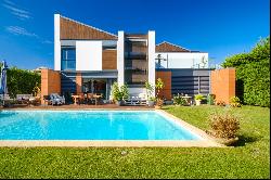 Detached house, 4 bedrooms, for Sale