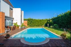 Detached house, 4 bedrooms, for Sale