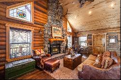 Luxury Cabin on 14 Acres Base of Uinta Mountains at White Rocks