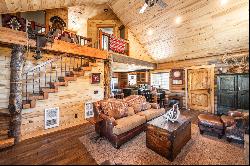 Luxury Cabin on 14 Acres Base of Uinta Mountains at White Rocks