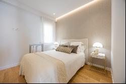 Property for sale in the Recoletos neighborhood, Madrid