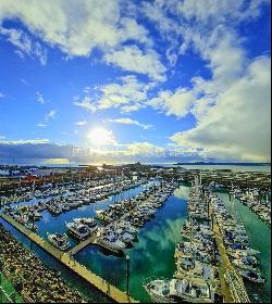 Two Bedroom Penthouse Apartment with Sea Views