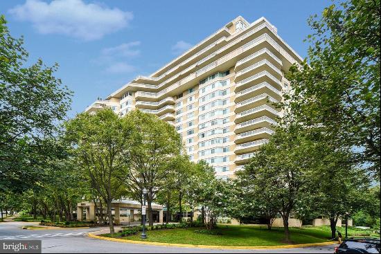 5600 WISCONSIN AVE #703, CHEVY CHASE, MD, 20815, USA