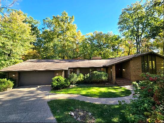 3946 Waldenwood Drive, Ann Arbor, MI, 48105, USA