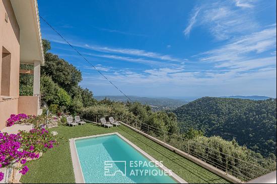 Architect's house with swimming pool and sea view