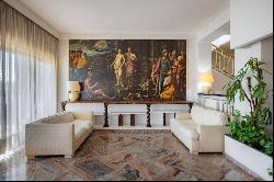 Private Villa for sale in Roma (Italy)