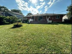 118 Woodbury Drive, Lockport-City NY 14094