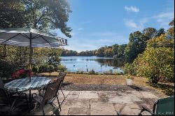 641 Winthrop Road, Deep River CT 06417