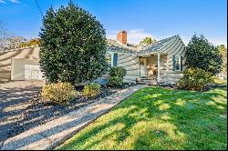 59 Wakeley Road, Newington CT 06111