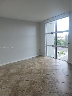 900 SW 8th St Unit 605, Miami FL 33130