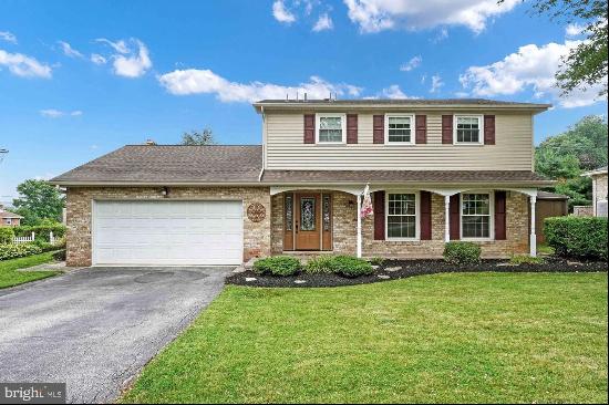 515 Ardmore Lane, York PA 17402