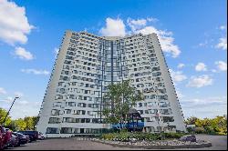 1360 Rathburn Rd Unit 904, Mississauga ON L4W4H4