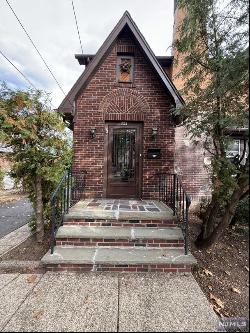 325 Bogert Avenue, Ridgewood NJ 07450