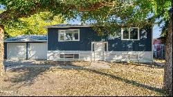 708 Apricot St, Gillette WY 82716