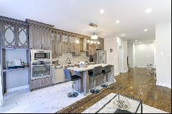 7327 Bread Fruit Lane, Mississauga ON L5N8P2