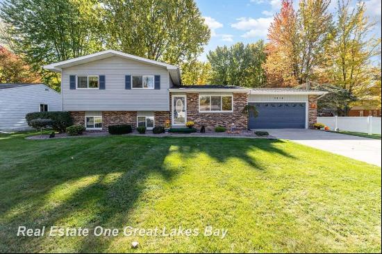 3818 Jim Drive, Bridgeport Township MI 48722