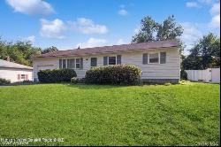 18 Spring Lake Drive Dr, Kingston NY 12401