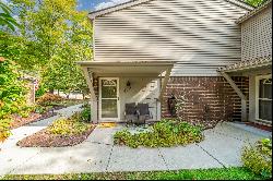 27165 FARMBROOK VILLA Drive, Southfield MI 48034