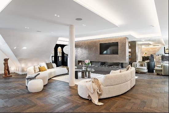 Duplex penthouse in one of Marylebone's most sought-after mansion blocks