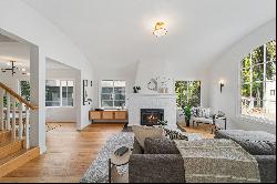 Handsome Residence by Lake Merritt. Live Close to Everything!