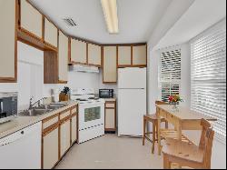 1960 Westminster Circle Unit 4-2, Vero Beach FL 32966