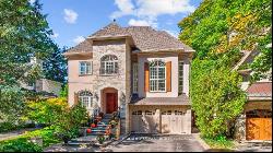 3021 Woodland Park Dr, Burlington ON L7N1K8