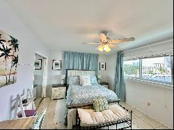 462 Golden Isles Dr Unit 311, Hallandale Beach FL 33009