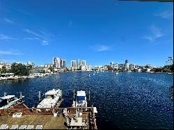 462 Golden Isles Dr Unit 311, Hallandale Beach FL 33009